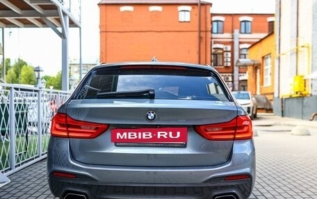BMW 5 серия, 2018 год, 2 550 000 рублей, 3 фотография