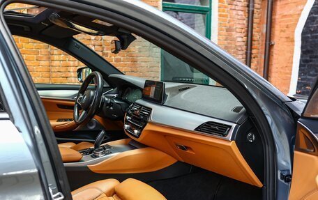 BMW 5 серия, 2018 год, 2 550 000 рублей, 16 фотография