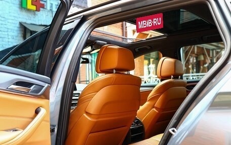 BMW 5 серия, 2018 год, 2 550 000 рублей, 17 фотография