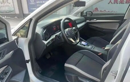 Volkswagen Golf VIII, 2021 год, 1 700 000 рублей, 3 фотография