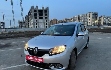 Renault Logan II, 2014 год, 600 000 рублей, 2 фотография