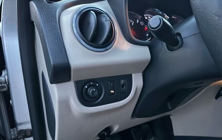 Renault Logan II, 2014 год, 600 000 рублей, 11 фотография