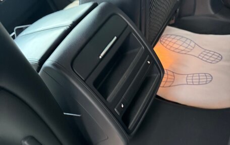 Volkswagen Touareg III, 2016 год, 3 650 000 рублей, 16 фотография