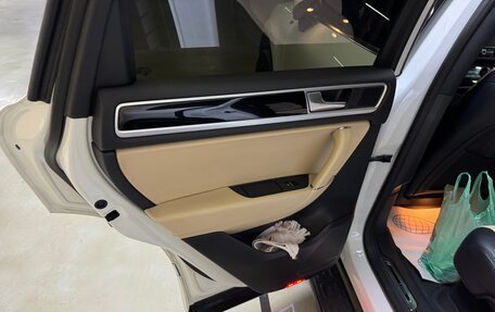 Volkswagen Touareg III, 2016 год, 3 650 000 рублей, 27 фотография