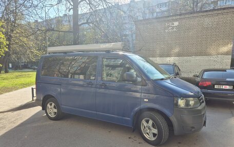Volkswagen Transporter T5 рестайлинг, 2011 год, 2 000 000 рублей, 3 фотография