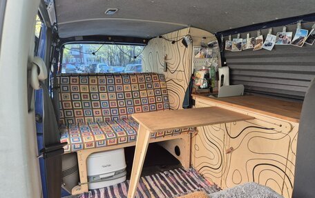 Volkswagen Transporter T5 рестайлинг, 2011 год, 2 000 000 рублей, 13 фотография