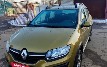 Renault Sandero I, 2014 год, 910 000 рублей, 2 фотография