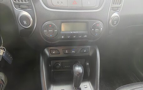 Hyundai ix35 I рестайлинг, 2014 год, 1 300 000 рублей, 12 фотография