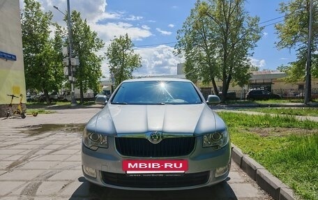 Skoda Superb III рестайлинг, 2012 год, 1 545 000 рублей, 2 фотография