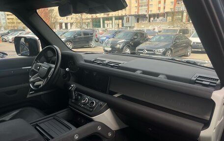 Land Rover Defender II, 2021 год, 4 399 000 рублей, 9 фотография