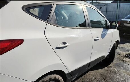 Hyundai ix35 I рестайлинг, 2012 год, 1 240 000 рублей, 4 фотография