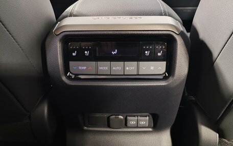 Toyota Land Cruiser Prado, 2025 год, 12 290 000 рублей, 23 фотография