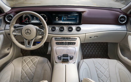 Mercedes-Benz CLS, 2018 год, 6 000 000 рублей, 8 фотография