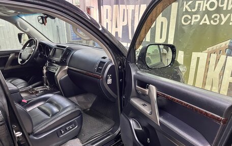 Toyota Land Cruiser 200, 2011 год, 3 339 000 рублей, 18 фотография