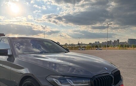 BMW 5 серия, 2021 год, 7 200 000 рублей, 2 фотография