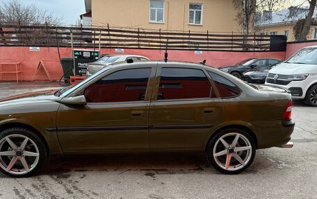 Opel Vectra B рестайлинг, 1997 год, 450 000 рублей, 8 фотография