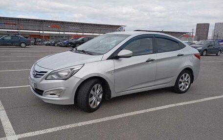 Hyundai Solaris II рестайлинг, 2015 год, 350 000 рублей, 6 фотография