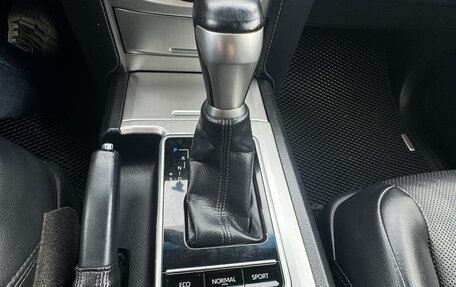 Toyota Land Cruiser Prado 150 рестайлинг 2, 2020 год, 5 150 000 рублей, 11 фотография