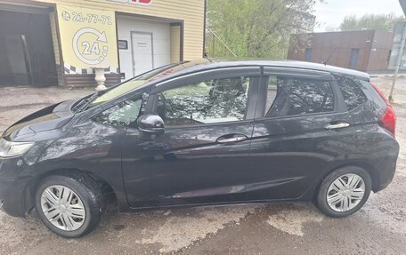 Honda Fit III, 2018 год, 1 200 000 рублей, 16 фотография