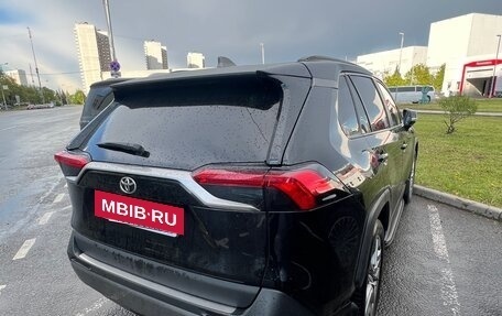 Toyota RAV4, 2021 год, 4 100 000 рублей, 2 фотография