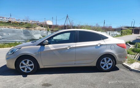 Hyundai Solaris II рестайлинг, 2012 год, 550 000 рублей, 5 фотография