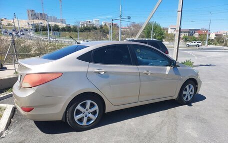 Hyundai Solaris II рестайлинг, 2012 год, 550 000 рублей, 4 фотография