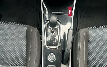 Mitsubishi Outlander III рестайлинг 3, 2018 год, 1 829 000 рублей, 13 фотография