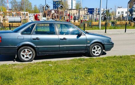 Volkswagen Passat B4, 1995 год, 150 000 рублей, 2 фотография