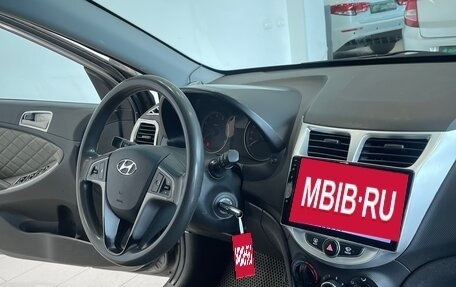 Hyundai Solaris II рестайлинг, 2016 год, 644 000 рублей, 19 фотография