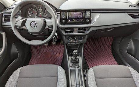 Skoda Rapid II, 2021 год, 1 550 000 рублей, 19 фотография