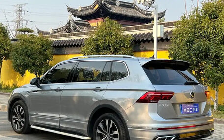 Volkswagen Tiguan II, 2023 год, 2 098 000 рублей, 6 фотография