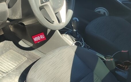 Hyundai Solaris II рестайлинг, 2015 год, 970 000 рублей, 5 фотография