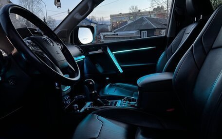 Toyota Land Cruiser Prado 150 рестайлинг 2, 2018 год, 5 500 000 рублей, 8 фотография