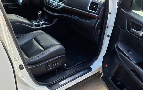 Toyota Highlander III, 2015 год, 2 950 000 рублей, 6 фотография