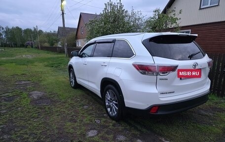 Toyota Highlander III, 2015 год, 2 950 000 рублей, 3 фотография