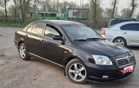Toyota Avensis III рестайлинг, 2004 год, 610 000 рублей, 3 фотография