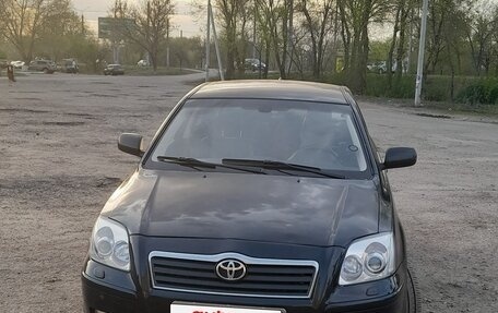 Toyota Avensis III рестайлинг, 2004 год, 610 000 рублей, 2 фотография