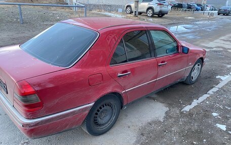 Mercedes-Benz C-Класс, 1996 год, 280 000 рублей, 3 фотография