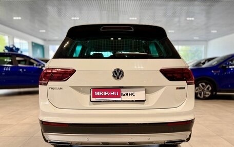 Volkswagen Tiguan II, 2019 год, 2 850 000 рублей, 4 фотография
