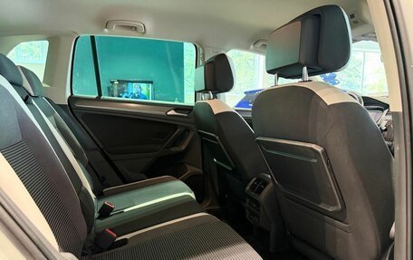 Volkswagen Tiguan II, 2019 год, 2 850 000 рублей, 18 фотография