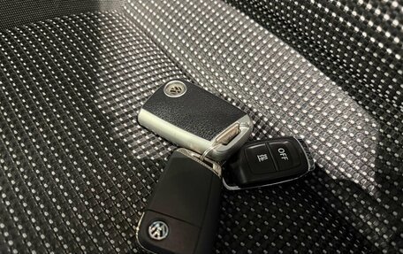 Volkswagen Tiguan II, 2019 год, 2 850 000 рублей, 20 фотография