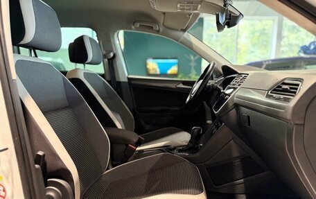 Volkswagen Tiguan II, 2019 год, 2 850 000 рублей, 22 фотография