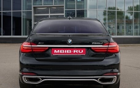 BMW 7 серия, 2015 год, 2 550 000 рублей, 6 фотография