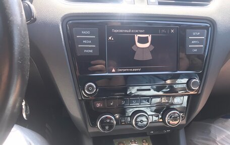 Skoda Octavia, 2017 год, 1 750 000 рублей, 11 фотография