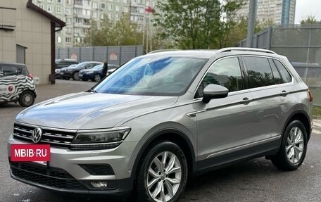 Volkswagen Tiguan II, 2019 год, 2 990 000 рублей, 3 фотография