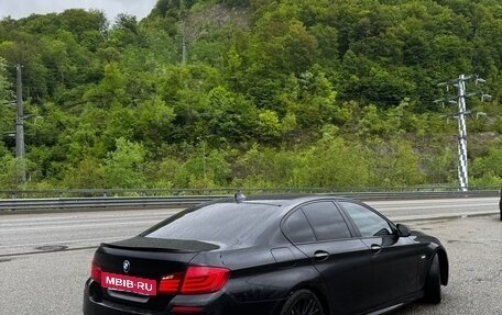 BMW 5 серия, 2012 год, 1 900 000 рублей, 2 фотография