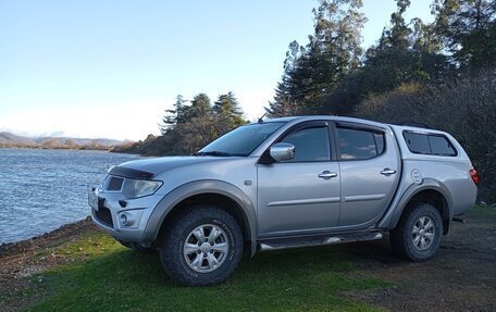 Mitsubishi L200 IV рестайлинг, 2013 год, 1 600 000 рублей, 1 фотография