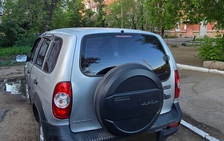 Chevrolet Niva I рестайлинг, 2011 год, 560 000 рублей, 4 фотография