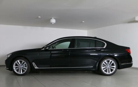 BMW 7 серия, 2017 год, 4 900 000 рублей, 11 фотография