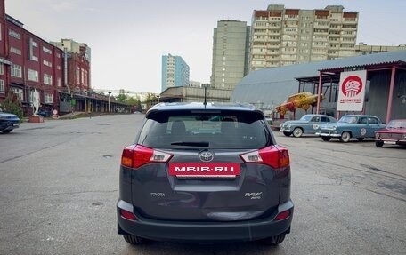 Toyota RAV4, 2013 год, 1 950 000 рублей, 5 фотография